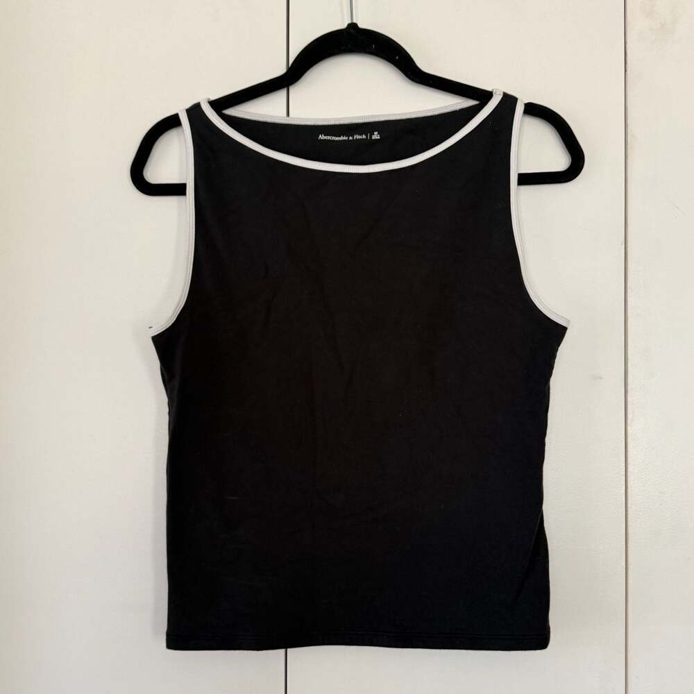 Abercrombie & Fitch black sleeveless tank top with white contrast trim